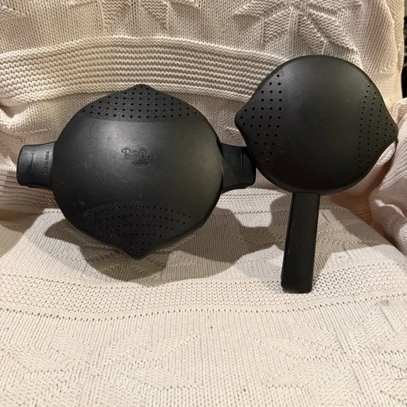 Pampered Chef Micro Cookers, 4 Cup & 8 Cup - Picture 1 of 7